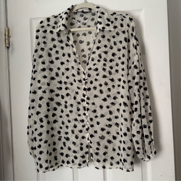 Zara Black and White Button Down Shirt - Picture 15 of 16